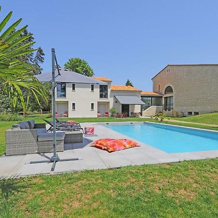 L Esprit Du Clain Chambres D Hotes Bandb De Standing Proches Du Futuroscope Golf Et Lac De St Cyr Naintre Exterior foto