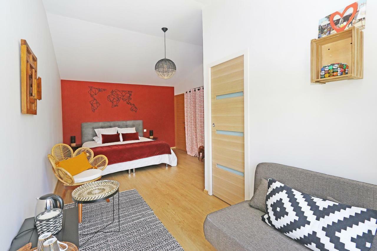 L Esprit Du Clain Chambres D Hotes Bandb De Standing Proches Du Futuroscope Golf Et Lac De St Cyr Naintre Exterior foto